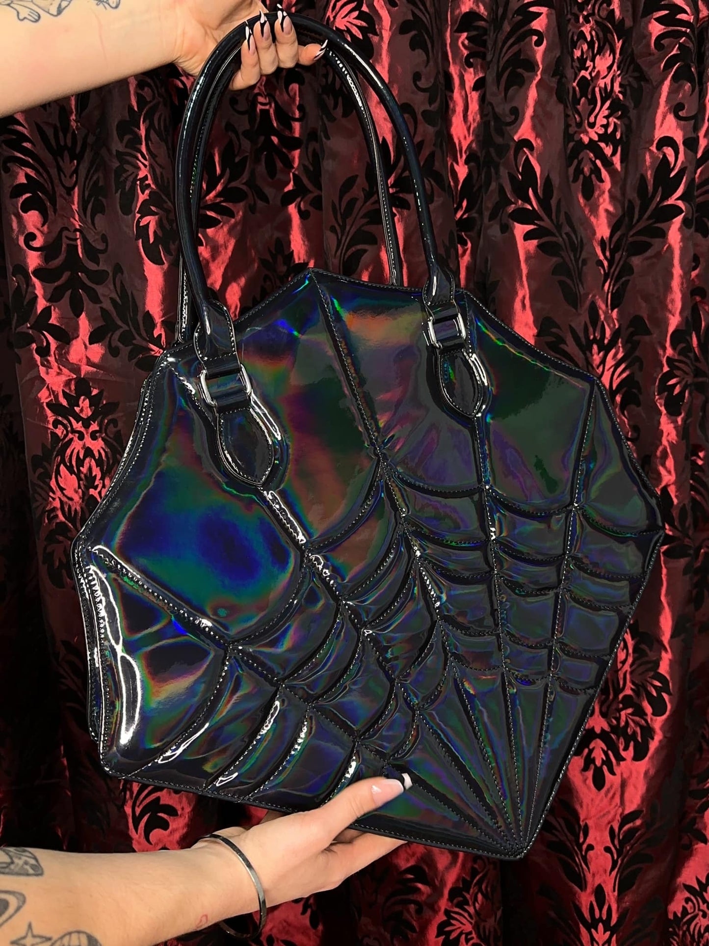 BLACK WIDOW - Mother Of Hades Shoulder Bag (black)
