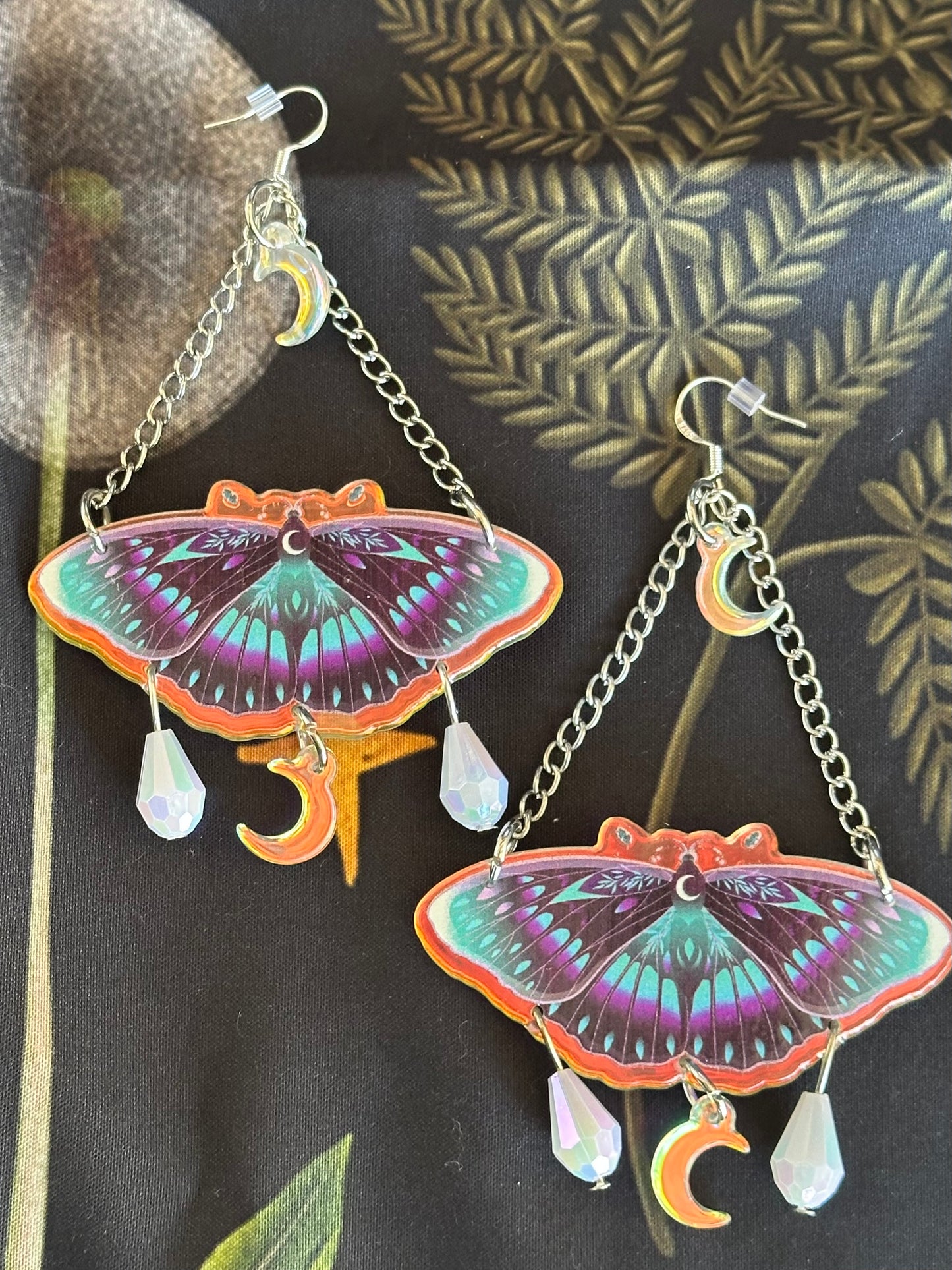 LA BELLA LUNA - Iridescent Dew Drop earrings