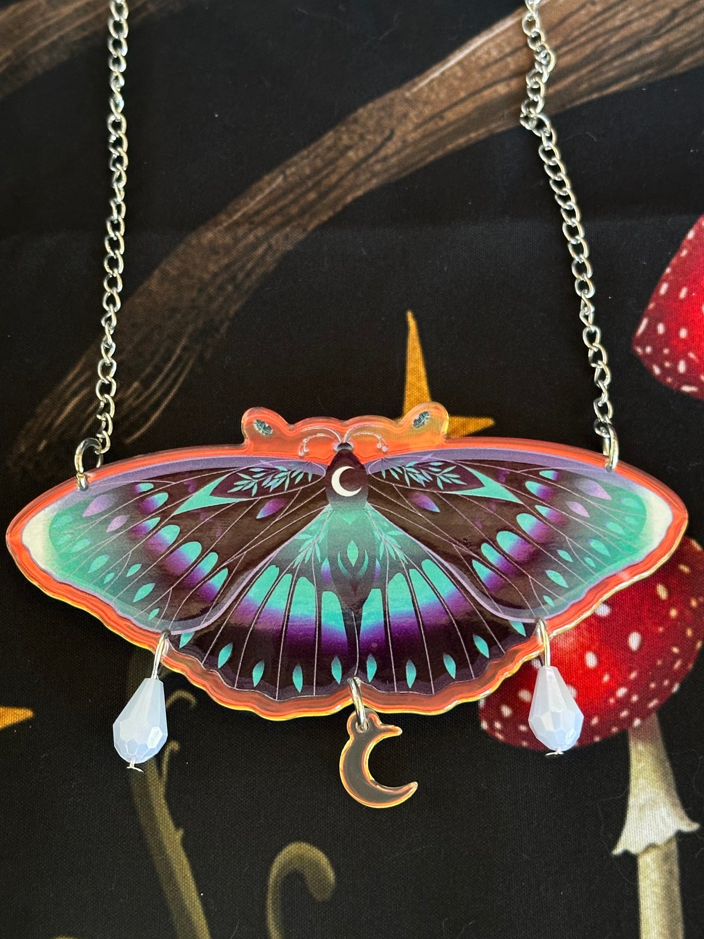 LA BELLA LUNA - Iridescent Dew Drop necklace