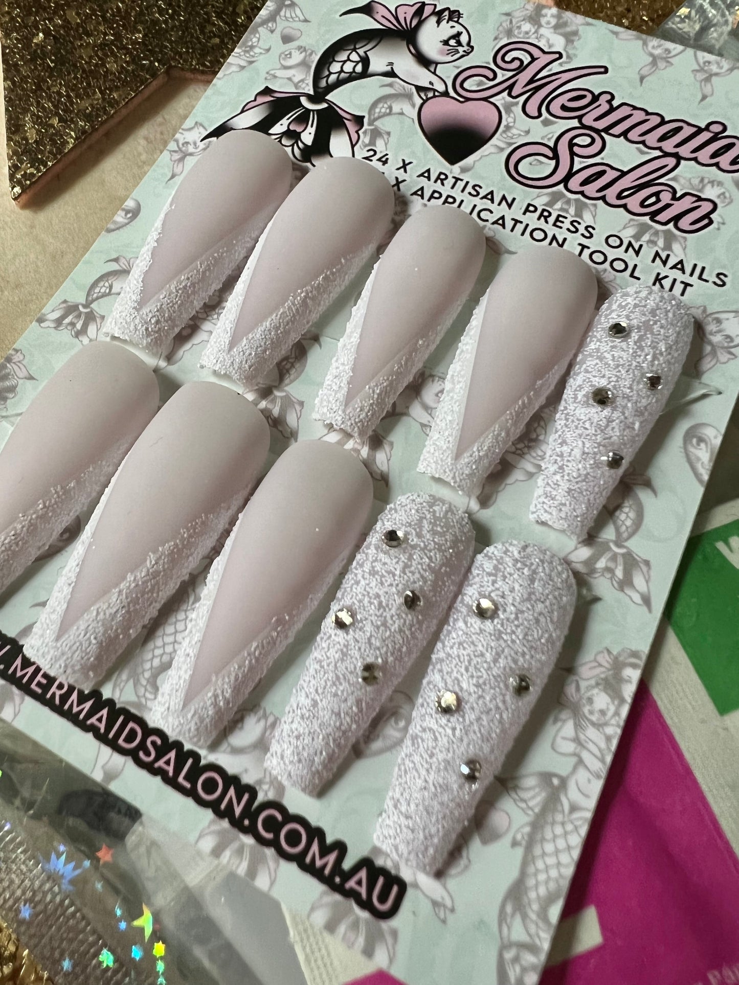 SOFT FROSTING - Press-On Nail Kit