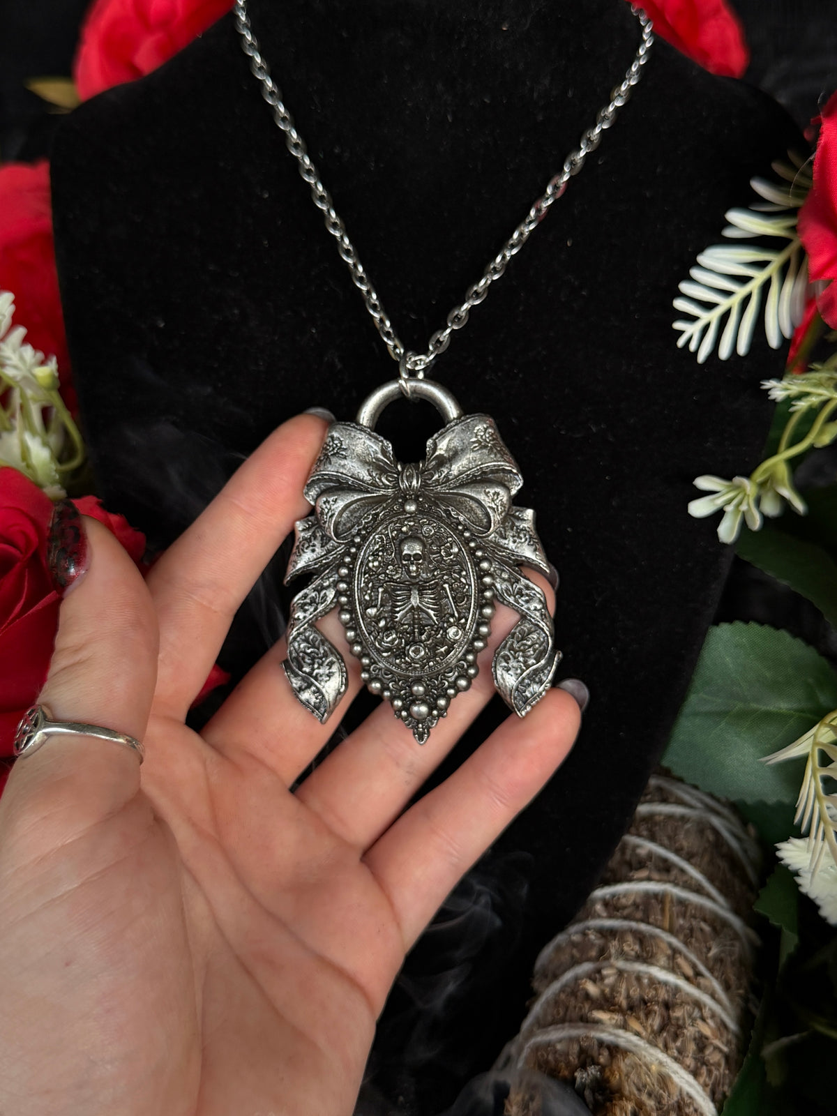 MOMENTO MORI - Mother of Hades Large Pendant Necklace