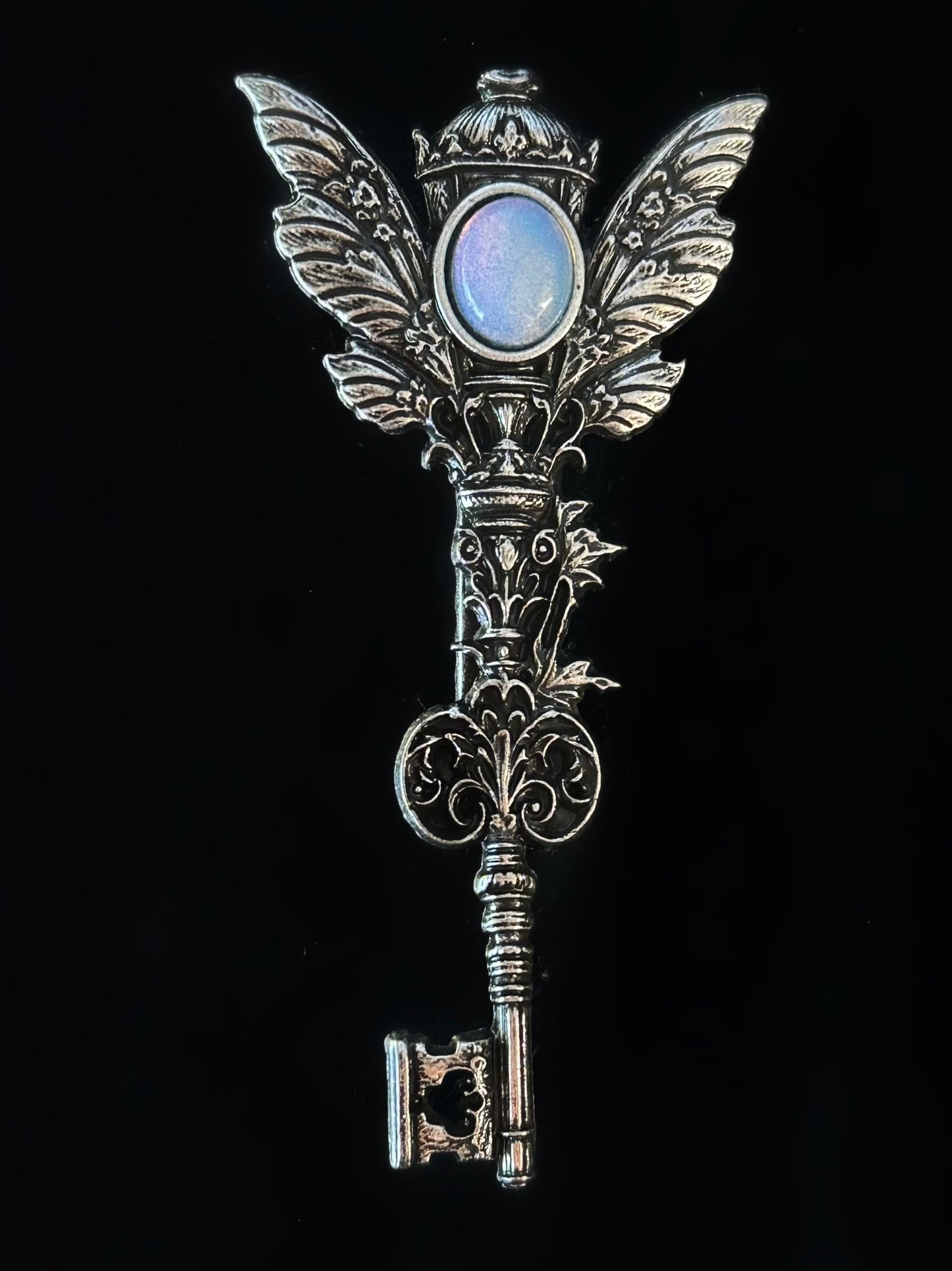 MAGIC KEY HAIR CLIP - Mother of Hades Romantacy CLIP