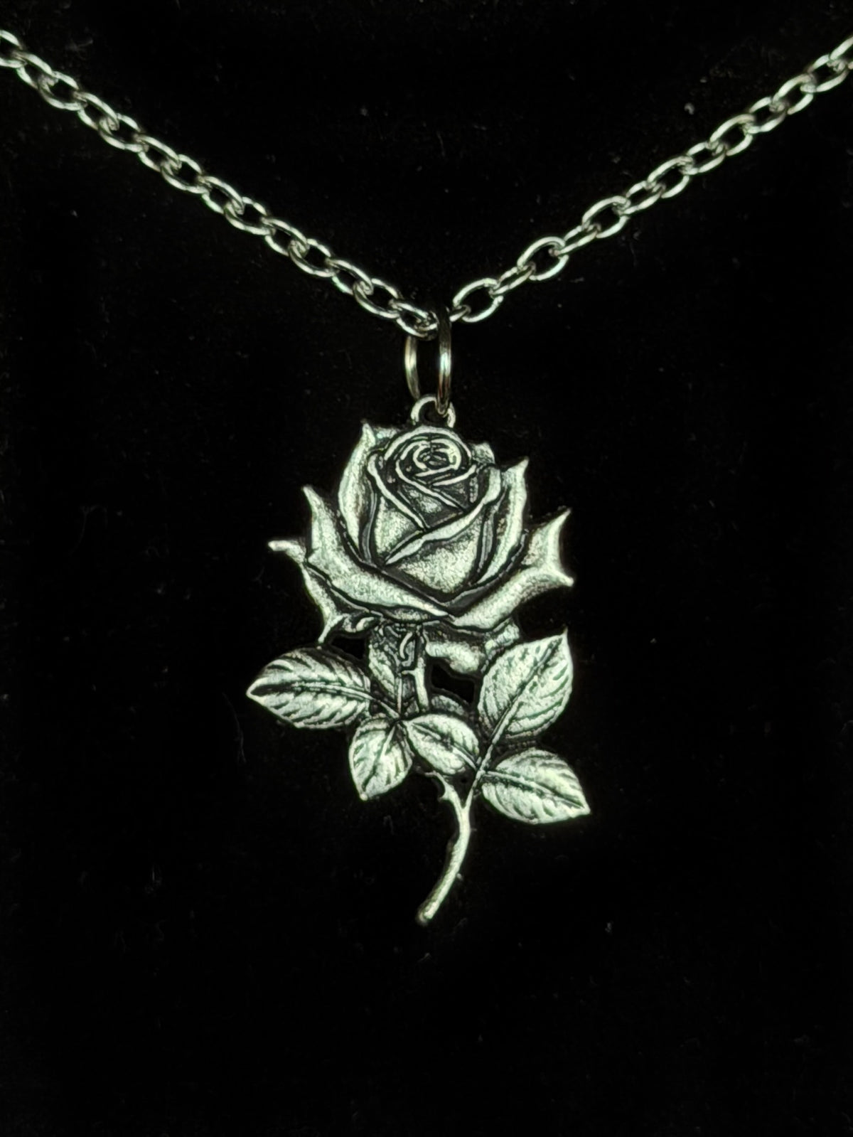 MINI CONDOLENCES ROSE - Mother of Hades Mini Rose Necklace