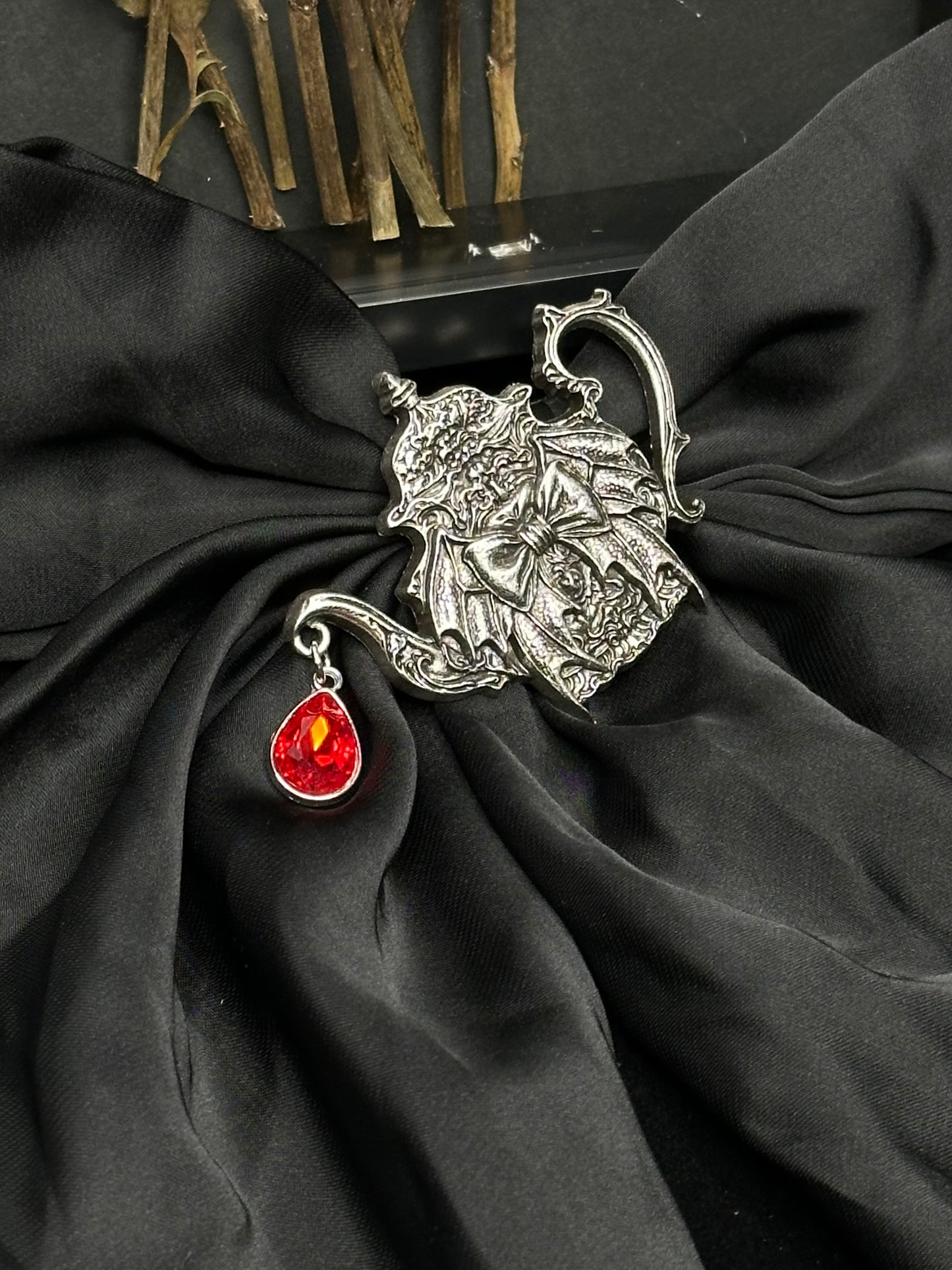 TEA PARTY - Mother of Hades Romantacy Bow & Brooch