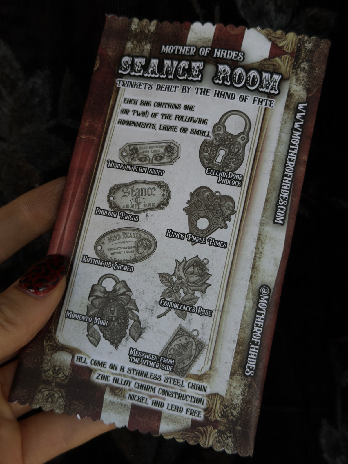 THE SÉANCE ROOM - Mother of Hades Trinkets Dealt By The Hand of Fate Blind bag