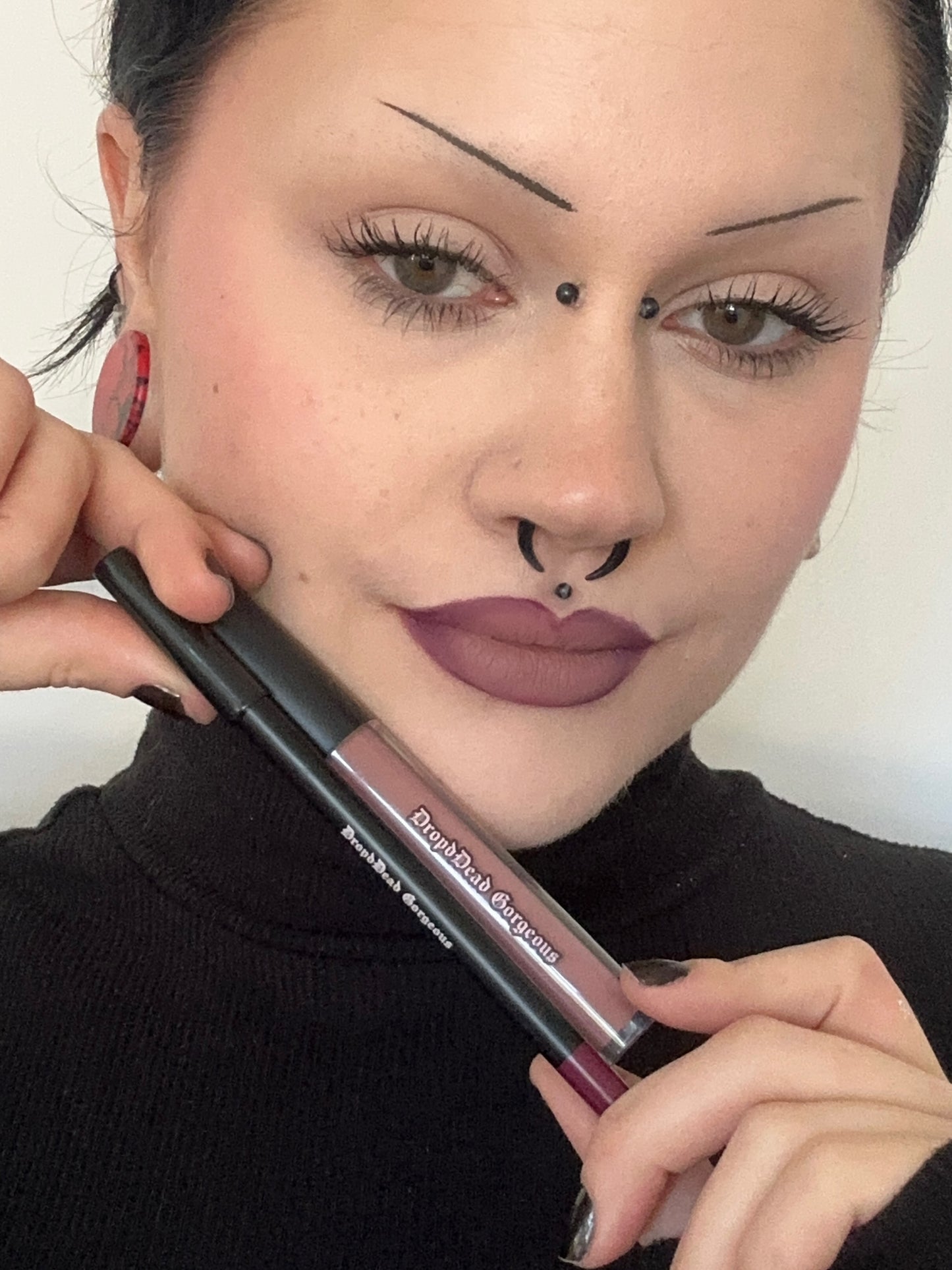 NIGHTINGALE TRAIL - liquid lip and liner kit