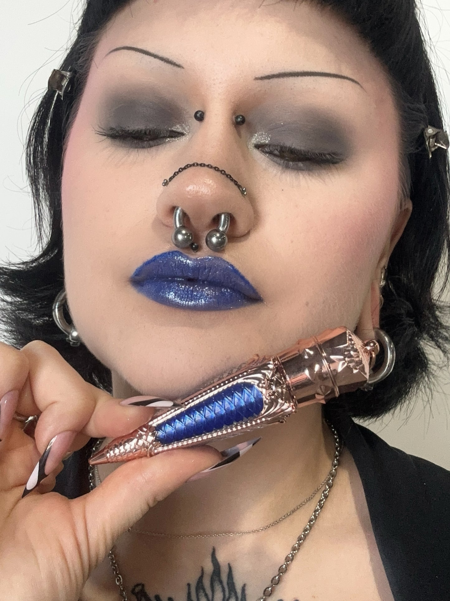 BLUE ROSE - Liquid luxe frosted gloss