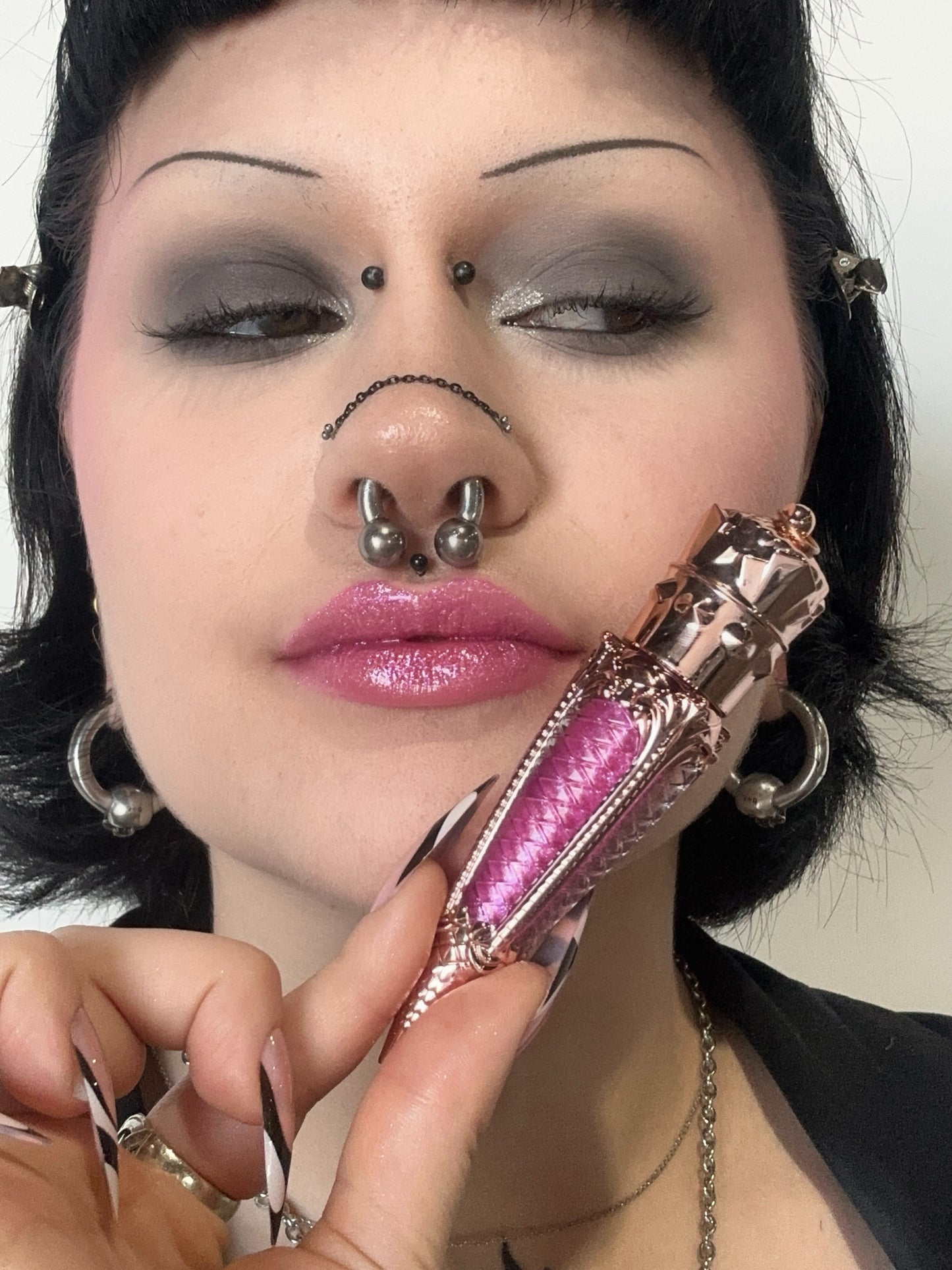 SAVAGE - Liquid luxe sparkle gloss