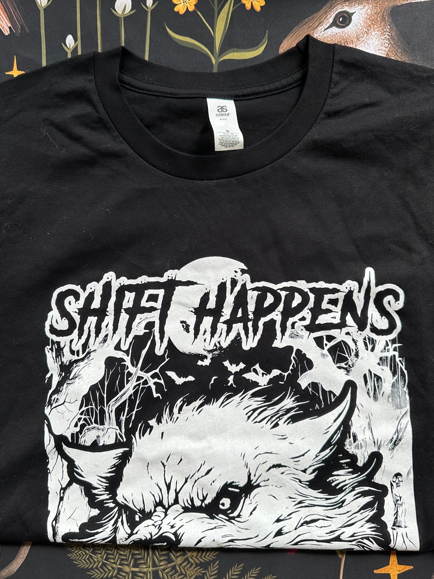 SHIFT HAPPENS - WEREWOLF Horror T-Shirt
