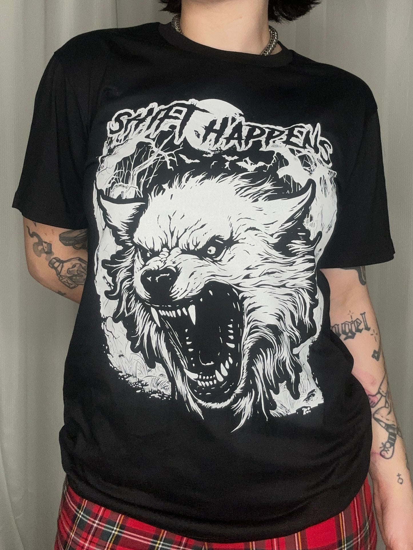 SHIFT HAPPENS - WEREWOLF Horror T-Shirt