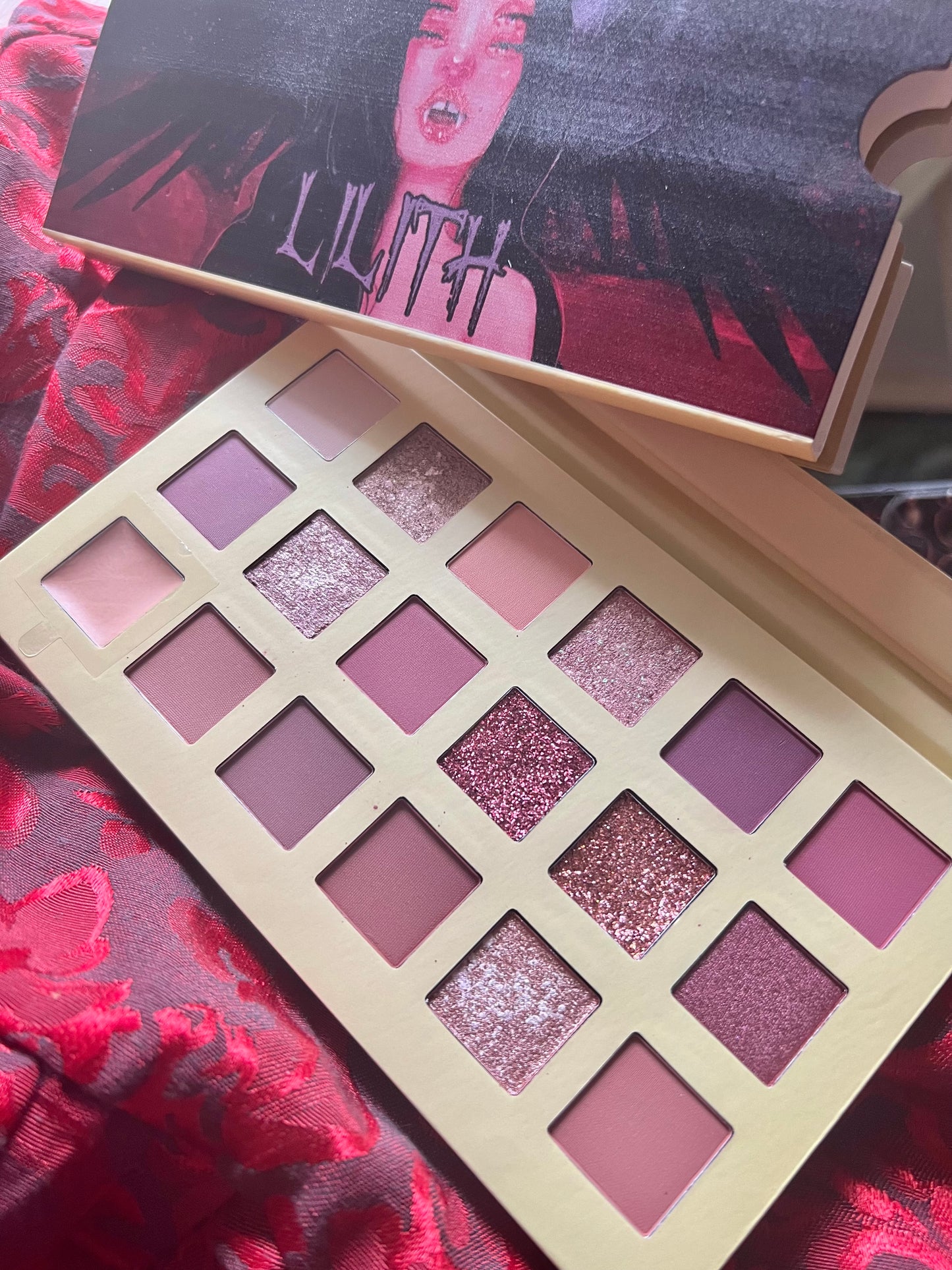 LILITH - EyeShadow Palette