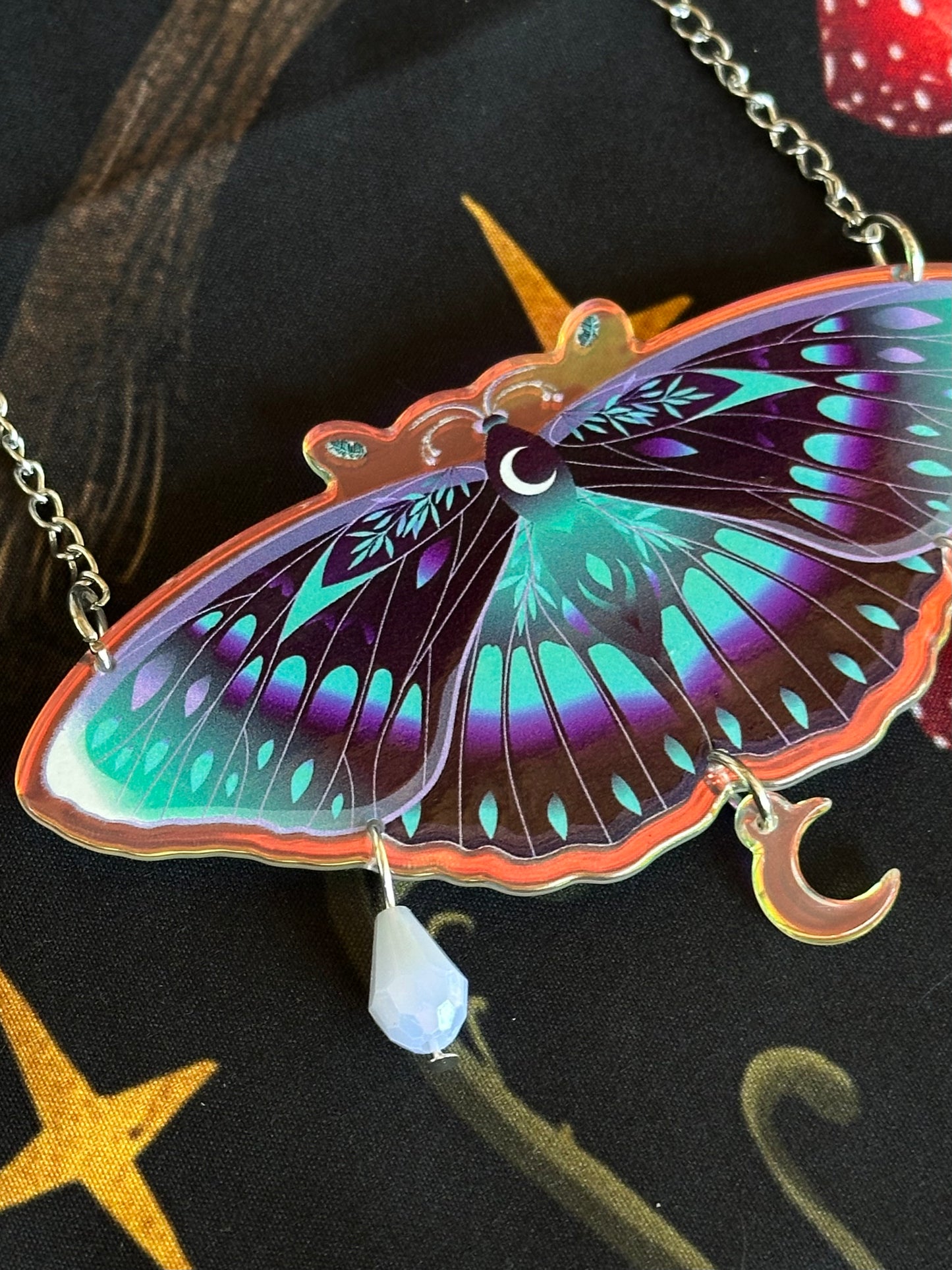 LA BELLA LUNA - Iridescent Dew Drop necklace
