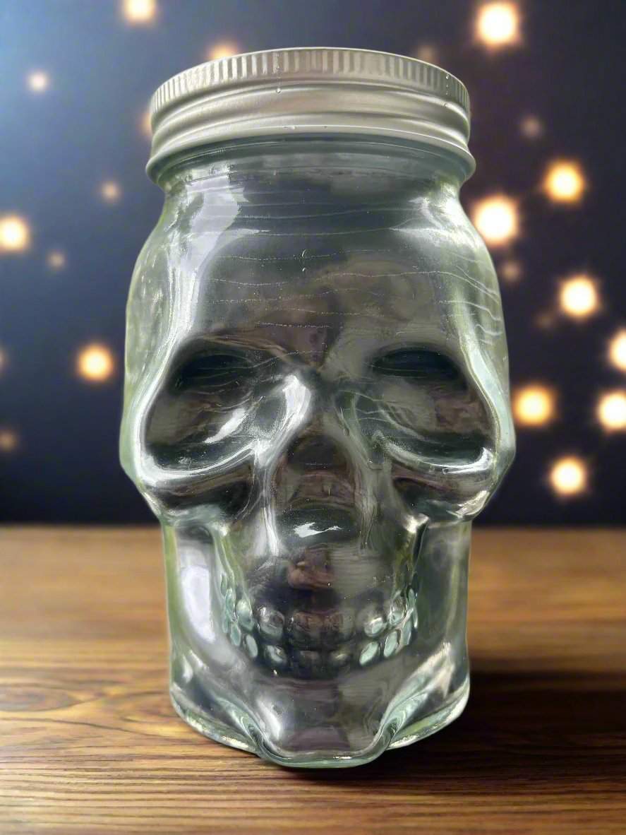 NYX - Sandalwood crystal skull head soy candle