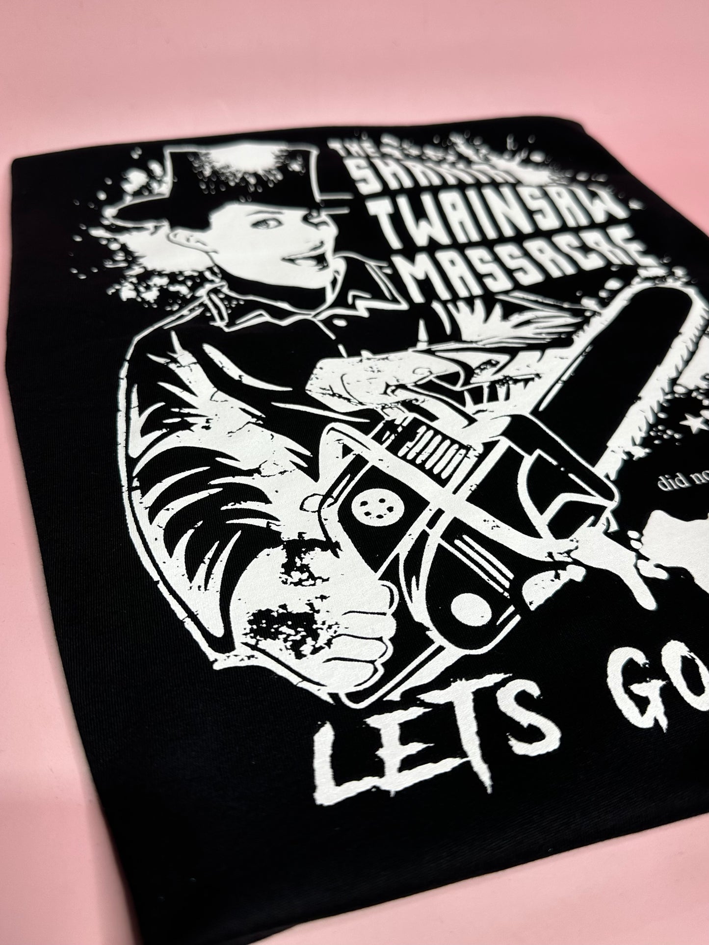 SHANIA TWAINSAW MASSACRE - Horror T-Shirt